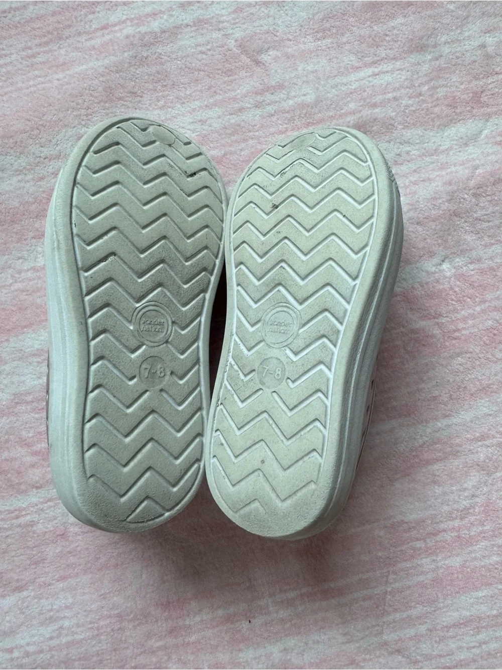 wonder nation Kids Water Shoes in Light Pink